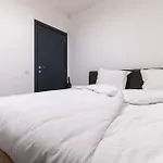 Modern 1-bedroom