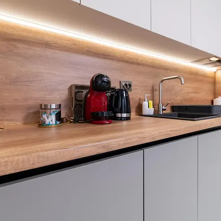 Апартаменты Modern 1-bedroom *