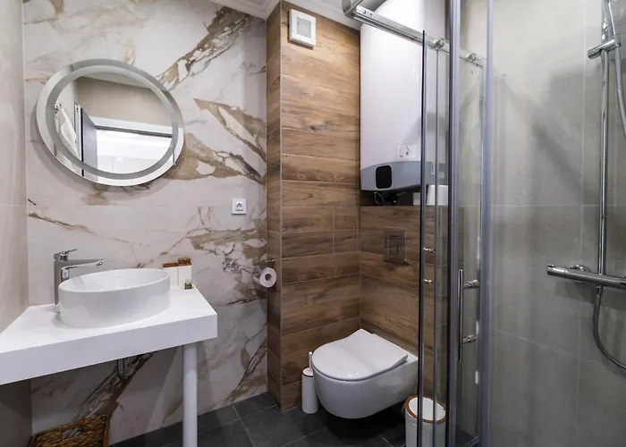 Modern 1-bedroom Apartament